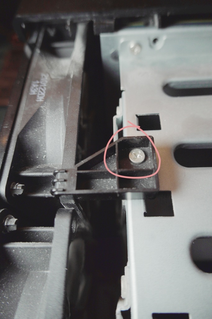 Fan assembly brackets