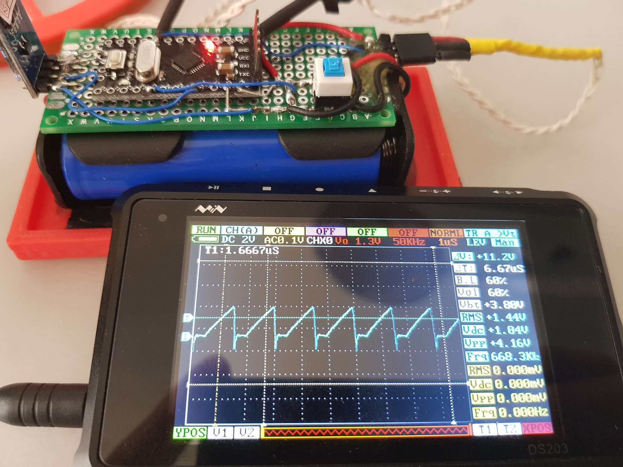 Arduino Metal Detector using frequency counter and OLED display