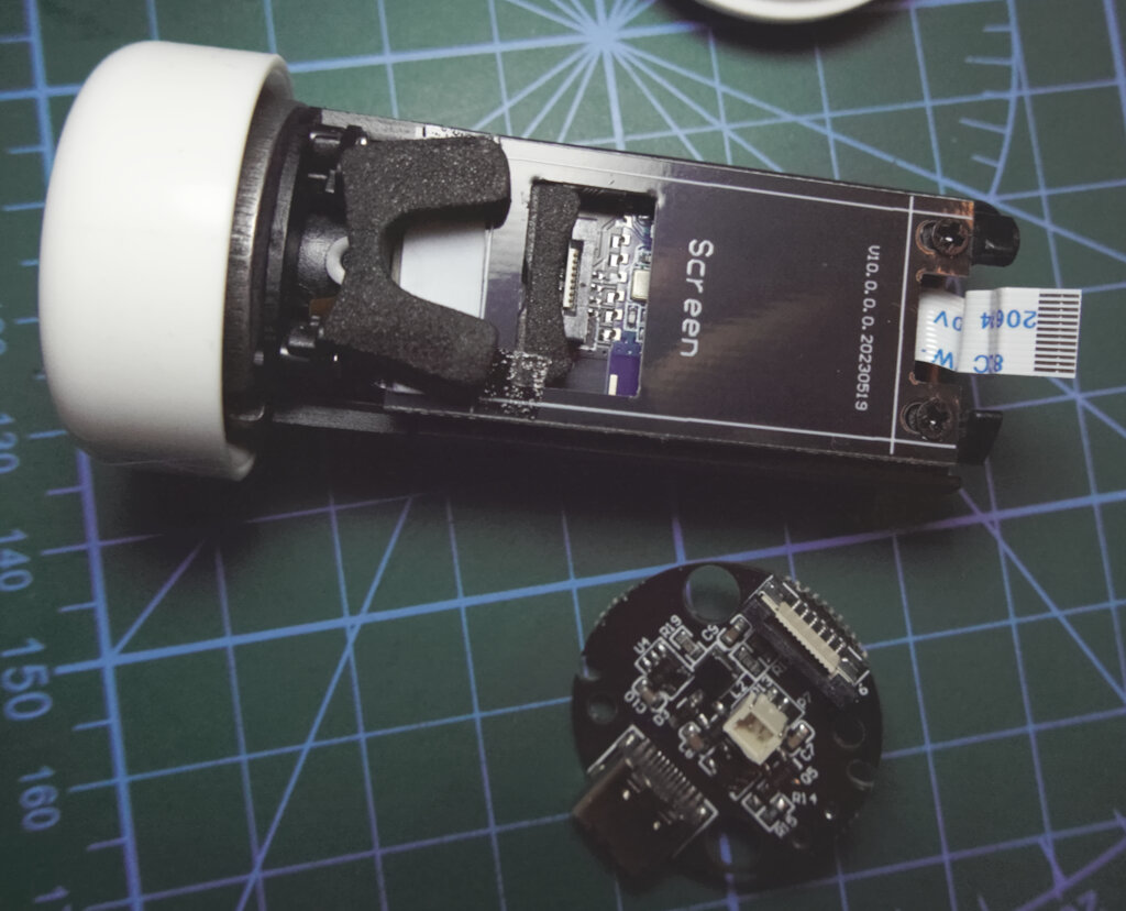 Inside the CR10 colorimeter - The only thing seems to be missing is the LCD screen